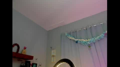 Sophie  online show from January 17, 6:33 pm