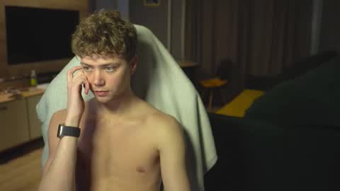 OLIVERpvt is open online show from November 12, 12:16 pm