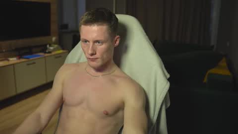 OLIVERpvt is open online show from November 20, 12:05 pm