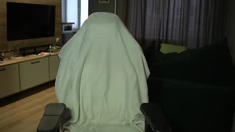 OLIVERpvt is open online show from February 13, 12:12 pm