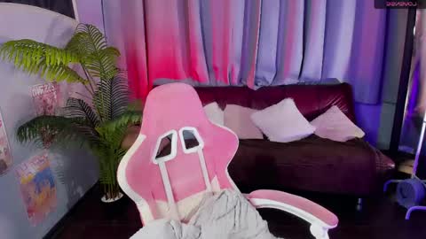 Brittany online show from April 19, 10:12 pm