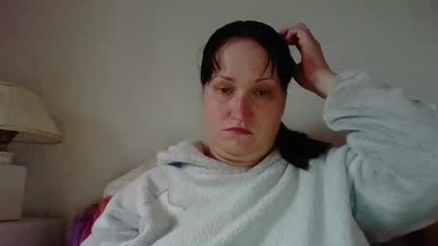 Snapshot of _squirty_pussyyy_ chatting on December 17, 10:21 am Melisa online show from December 17, 10:21 am