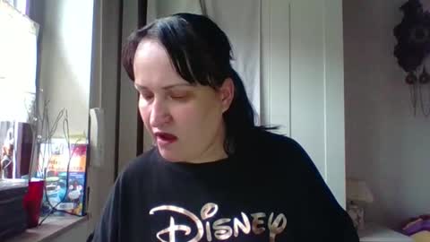 Snapshot of _squirty_pussyyy_ chatting on December 18, 9:26 am Melisa online show from December 18, 9:26 am