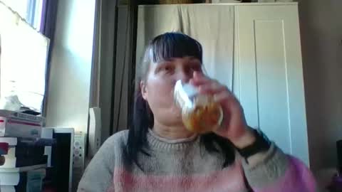 Snapshot of _squirty_pussyyy_ chatting on March 18, 10:40 am Melisa online show from March 18, 10:40 am