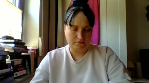 Snapshot of _squirty_pussyyy_ chatting on June 18, 9:14 am Melisa online show from June 18, 9:14 am