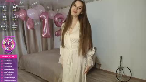 Snapshot of _stella_grace_ chatting on May 19, 11:49 am Stella Grace online show from May 19, 11:49 am