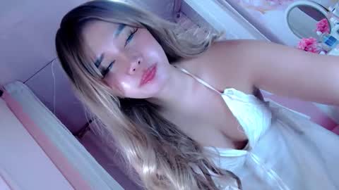 Call me Melody online show from March 7, 9:12 pm