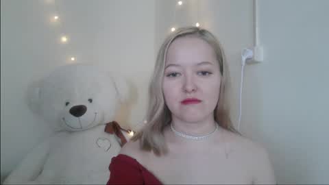 Snapshot of _sweet_smile_ chatting on February 9, 10:19 am _sweet_smile_ online show from February 9, 10:19 am