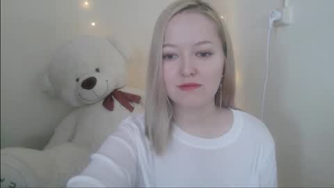Snapshot of _sweet_smile_ chatting on February 16, 8:43 am _sweet_smile_ online show from February 16, 8:43 am