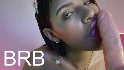 Snapshot of _sweet_vict0ria1 chatting on February 23, 1:58 am 0900 p.m a 0500 a.m Colombia time UTC -5 online show from February 23, 1:58 am