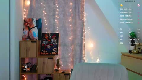 Snapshot of _sweetcams_ chatting on April 22, 6:16 am Dasha online show from April 22, 6:16 am