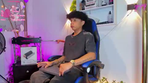 Snapshot of _taylor_black chatting on June 22, 8:50 pm Taylor online show from June 22, 8:50 pm