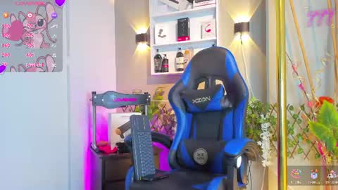 Snapshot of _taylor_black chatting on July 1, 9:14 pm Taylor online show from July 1, 9:14 pm