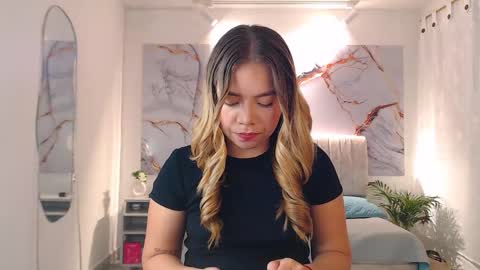 Snapshot of _tiffany1 chatting on October 26, 6:25 pm _tiffany1 online show from October 26, 6:25 pm