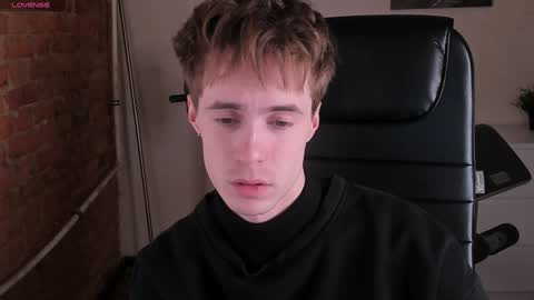 Snapshot of _tokyo_ghoul chatting on December 28, 3:04 pm _tokyo_ghoul online show from December 28, 3:04 pm