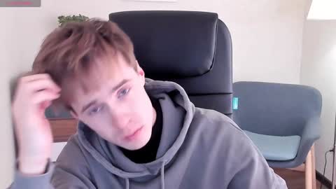 Snapshot of _tokyo_ghoul chatting on January 4, 10:05 am _tokyo_ghoul online show from January 4, 10:05 am