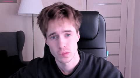 Snapshot of _tokyo_ghoul chatting on January 8, 10:15 am _tokyo_ghoul online show from January 8, 10:15 am