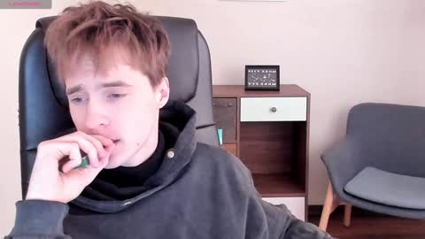 Snapshot of _tokyo_ghoul chatting on January 10, 5:15 am _tokyo_ghoul online show from January 10, 5:15 am