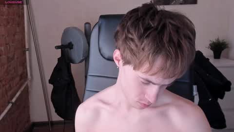 Snapshot of _tokyo_ghoul chatting on January 30, 10:19 am _tokyo_ghoul online show from January 30, 10:19 am