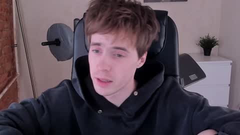 Snapshot of _tokyo_ghoul chatting on February 2, 4:22 pm _tokyo_ghoul online show from February 2, 4:22 pm