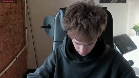 Snapshot of _tokyo_ghoul chatting on February 7, 10:19 am _tokyo_ghoul online show from February 7, 10:19 am