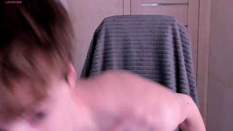 Snapshot of _tokyo_ghoul chatting on February 8, 10:18 am _tokyo_ghoul online show from February 8, 10:18 am