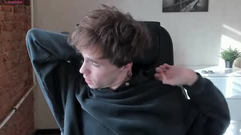 Snapshot of _tokyo_ghoul chatting on February 20, 10:05 am _tokyo_ghoul online show from February 20, 10:05 am