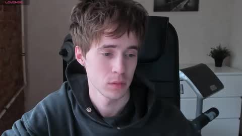 Snapshot of _tokyo_ghoul chatting on February 27, 10:04 am _tokyo_ghoul online show from February 27, 10:04 am