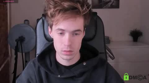 Snapshot of _tokyo_ghoul chatting on October 5, 5:06 am _tokyo_ghoul online show from October 5, 5:06 am