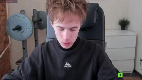 Snapshot of _tokyo_ghoul chatting on October 18, 7:31 am _tokyo_ghoul online show from October 18, 7:31 am