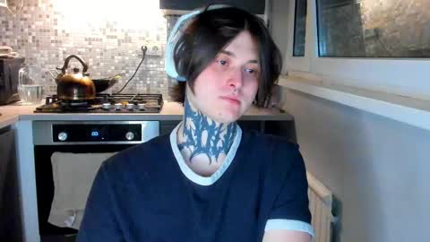 Snapshot of _torfin_ chatting on April 27, 11:14 pm _torfin_ online show from April 27, 11:14 pm