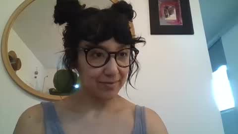 _tutti_frutti_ online show from February 7, 11:30 pm