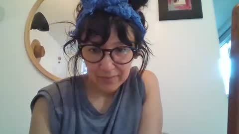 _tutti_frutti_ online show from March 1, 12:01 am