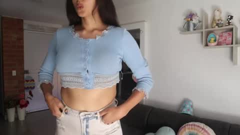 Snapshot of _vahos chatting on April 18, 7:07 pm Anastasia Vahos online show from April 18, 7:07 pm