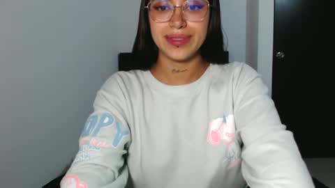 Snapshot of _valentinax_ chatting on February 4, 11:27 am Vale online show from February 4, 11:27 am