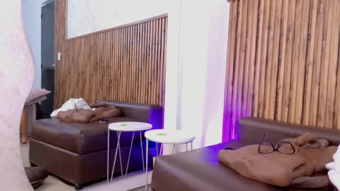 Veronica online show from October 24, 11:50 am