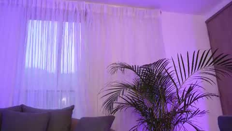 VICTORIA online show from March 18, 11:08 pm