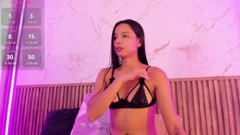 Snapshot of _victoriaclark chatting on June 4, 12:11 pm _victoriaclark online show from June 4, 12:11 pm