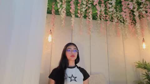   online show from March 26, 7:52 pm