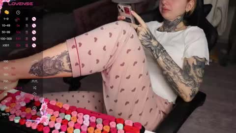 Alis online show from February 26, 4:11 am