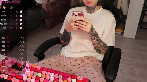 Alis online show from March 19, 7:56 am