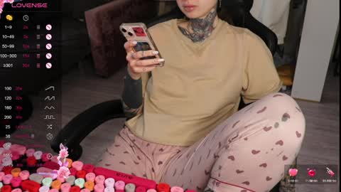 Alis online show from March 30, 8:15 am