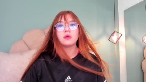 Snapshot of _vix555_ chatting on December 13, 12:50 pm Vix online show from December 13, 12:50 pm