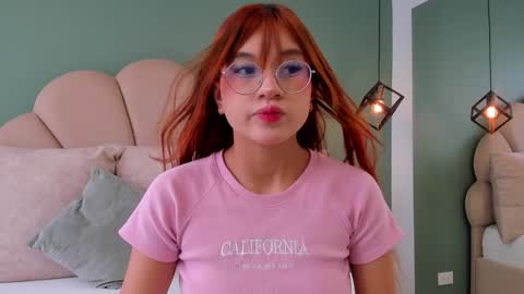 Snapshot of _vix555_ chatting on December 15, 7:21 pm Vix online show from December 15, 7:21 pm