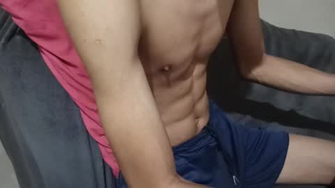 Snapshot of _vov_ chatting on April 27, 12:03 pm _vov_ online show from April 27, 12:03 pm