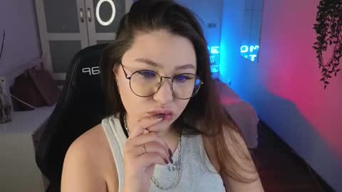 Snapshot of _wendy_evans_ chatting on February 2, 1:41 pm Wendy online show from February 2, 1:41 pm