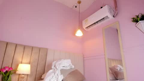 Snapshot of _wendy_x chatting on February 12, 11:38 am _wendy_x online show from February 12, 11:38 am