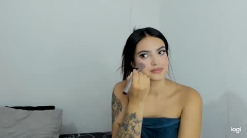 Snapshot of _xiimena chatting on December 7, 2:53 am xiimena and danilo online show from December 7, 2:53 am