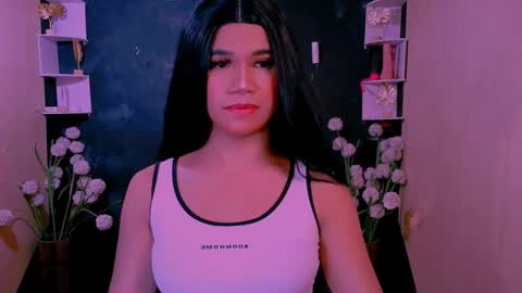 Snapshot of _xxlilly chatting on April 16, 8:37 am _xxlilly online show from April 16, 8:37 am