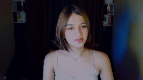 Snapshot of _xxlilly chatting on May 7, 12:05 am _xxlilly online show from May 7, 12:05 am